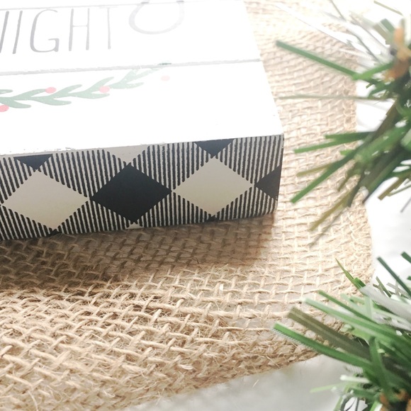 BUFFALO CHECK Country Christmas Graphic Table Art - Picture 3 of 5